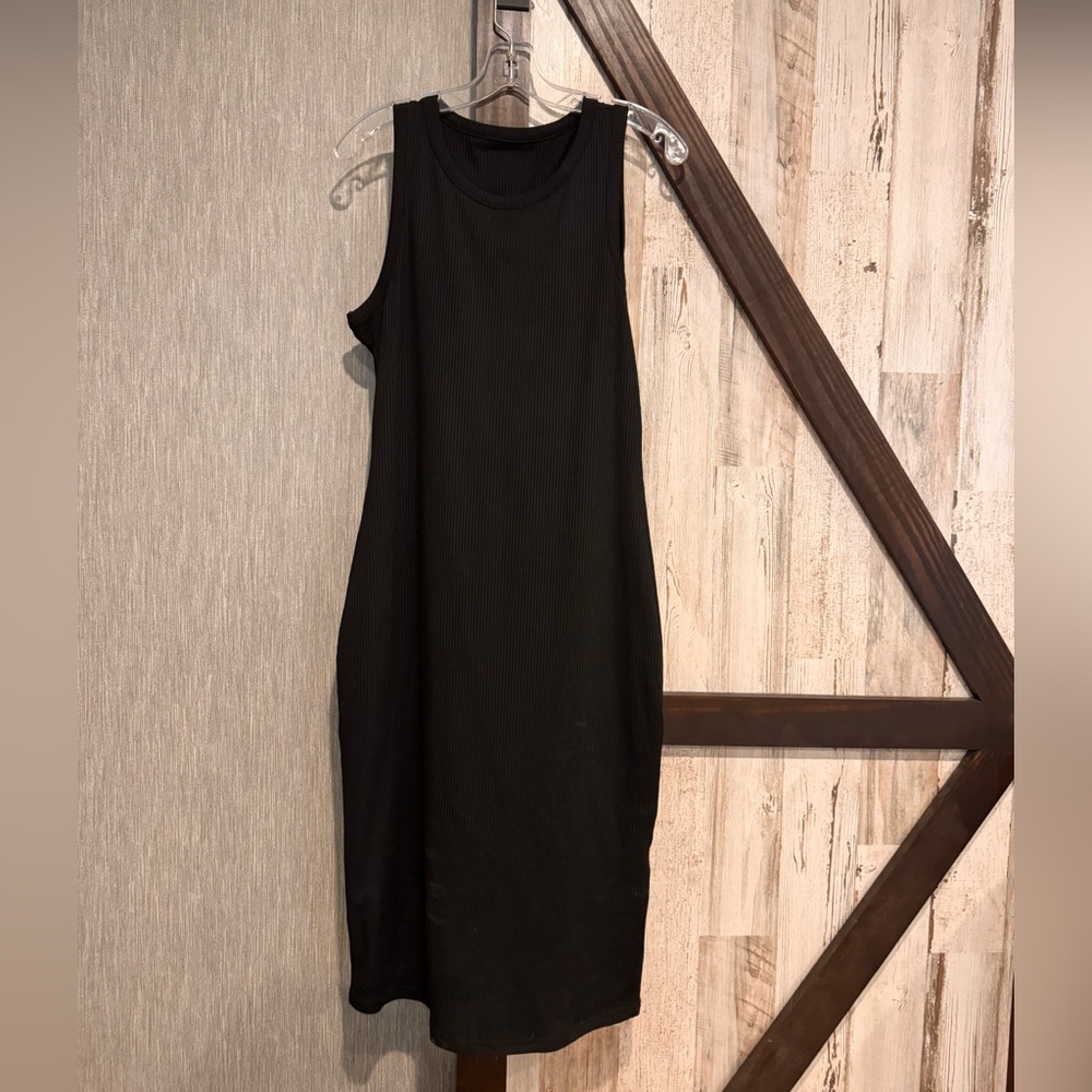 Sleeveless Black Ribbed Maxi Dress